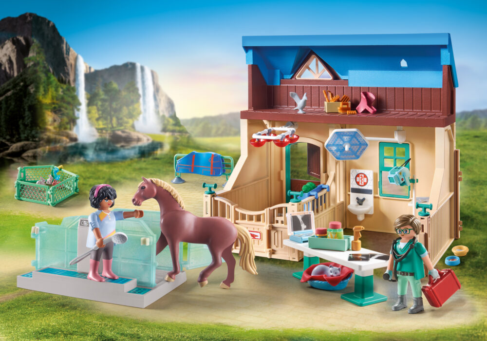 Playmobil 71352 Horses of Waterfall Riding Therapy and Veterinary Practice ม้าแห่งวอเตอร์ฟอลล์ ศูนย์บำบัดรักษาโรคม้าและสัตวแพทย์